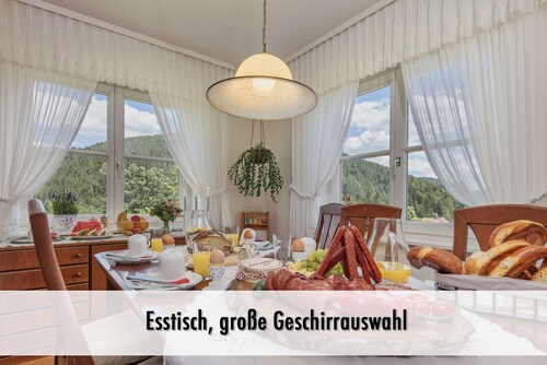Schindelhäusle Schillerstraße mit großem Garten, Hunde, 3 Schlafzimmer, 7 Personen
