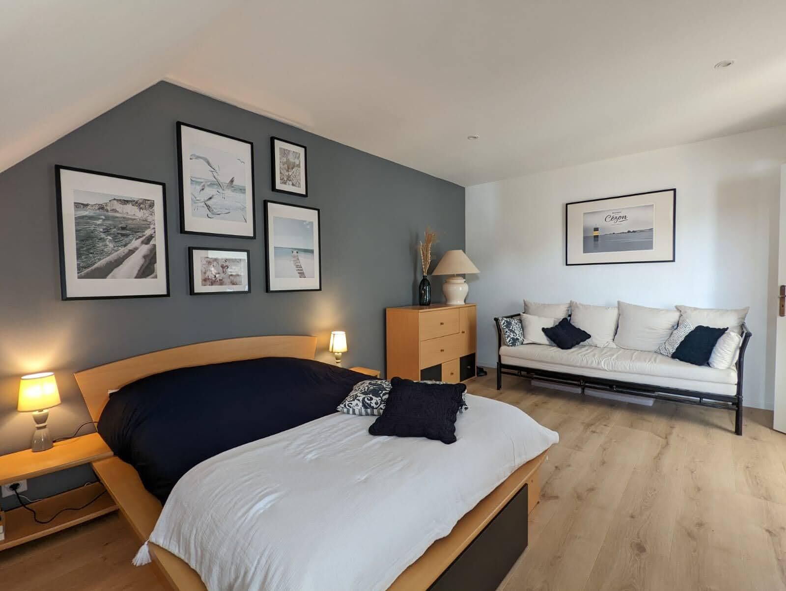 5 slaapkamers, een bureau, reisbedje, gratis wifi