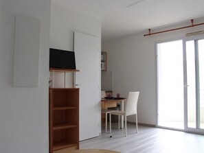 Interior - 1-Bedroom Apartment with Balcony, Parking, Pool, Near Amenities (La Rochelle)
