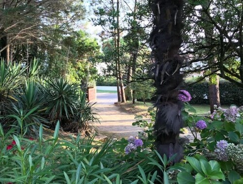 30's villa, swimming pool, 5min walk to the beach & golf course