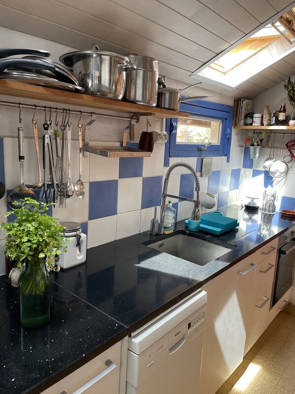 Fridge, microwave, oven, dishwasher