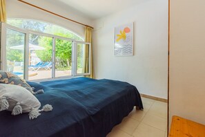 5 Schlafzimmer, Bügeleisen/Bügelbrett, kostenloses WLAN, Bettwäsche