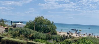 Air-conditioned sea view apartment Résidence Pieds dans l'eau