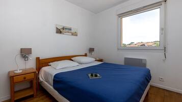 1 bedroom, WiFi, bed sheets