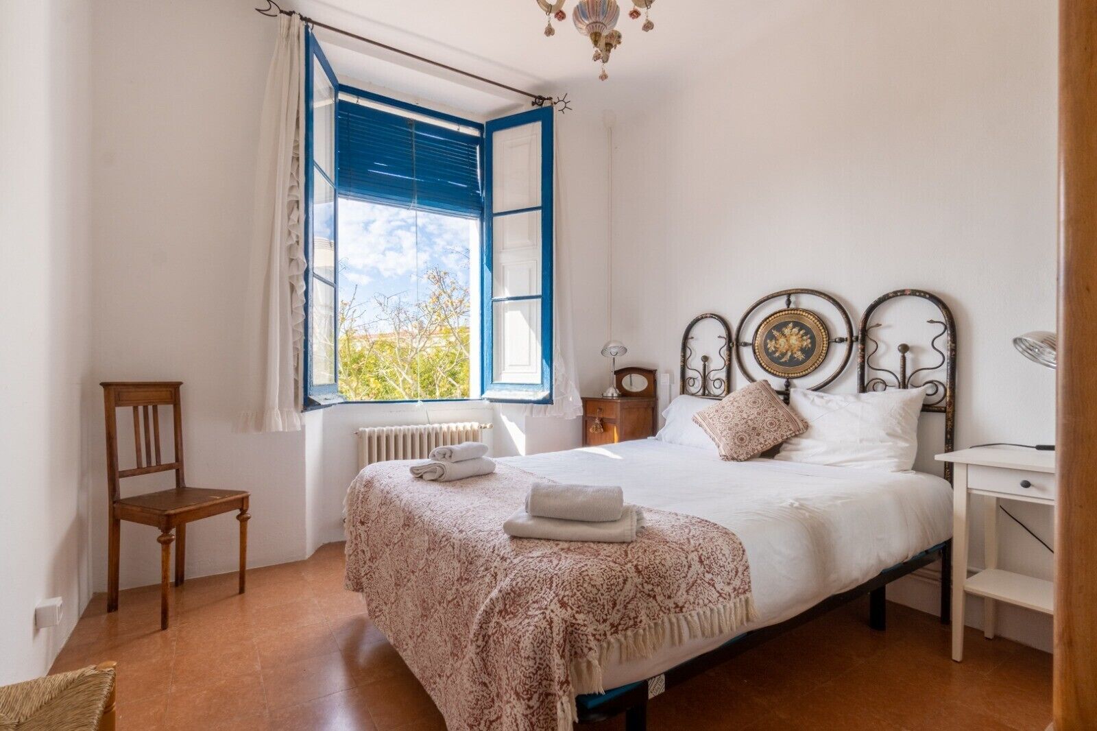 6 Schlafzimmer, Bügeleisen/Bügelbrett, kostenloses WLAN, Bettwäsche