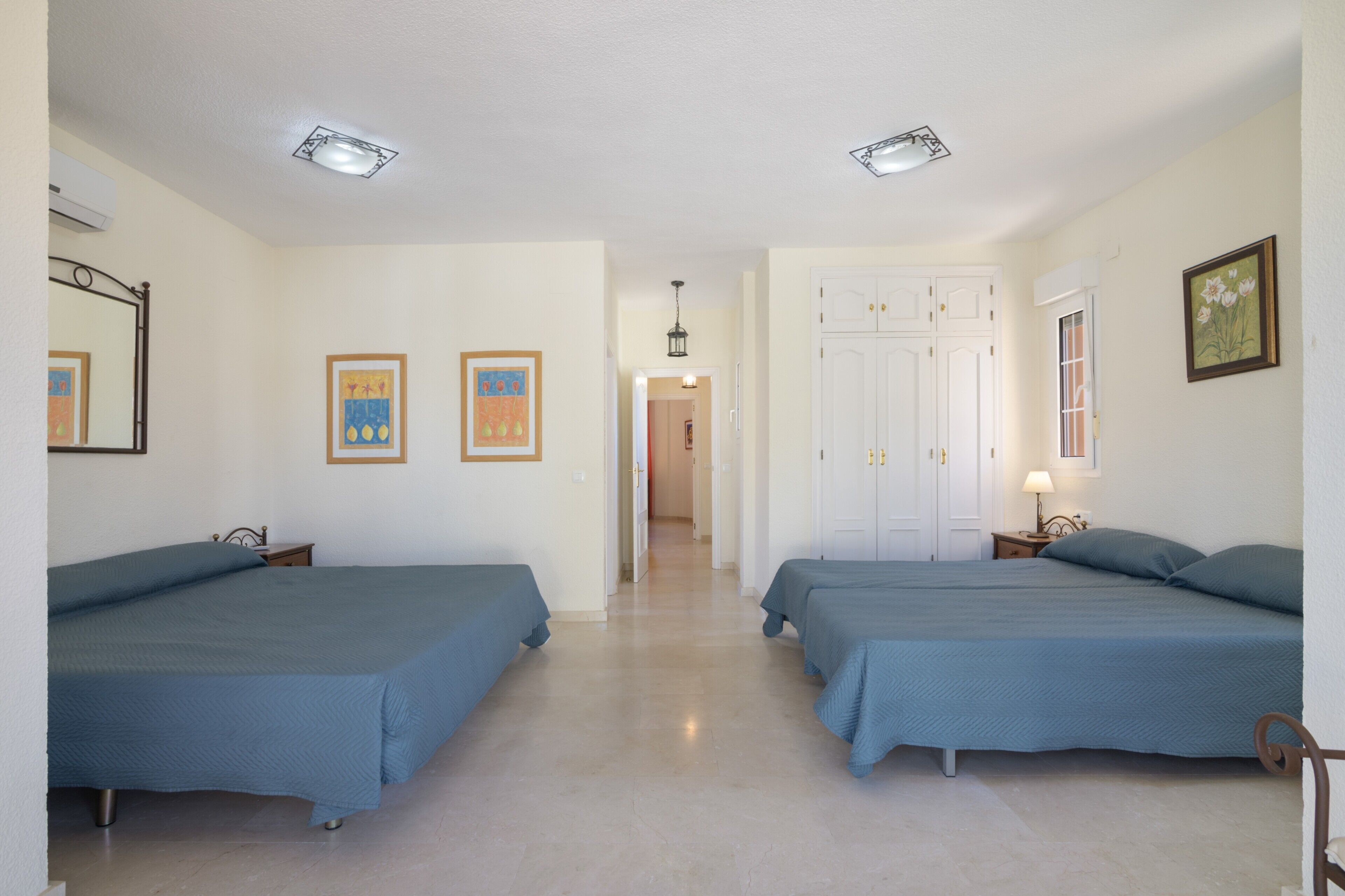 3 chambres, fer et planche à repasser, Wi-Fi gratuit