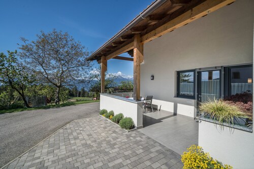 Ferienwohnung "Rotsteinhof Morgentau" mit Balkon & WLAN