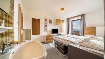 1 chambre, accès au Wi-Fi (inclus), literie fournie