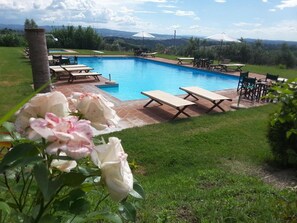 Pool - Villa Il Frantoio with Shared Pool, Private Terrace & Wi-Fi (Montespertoli)