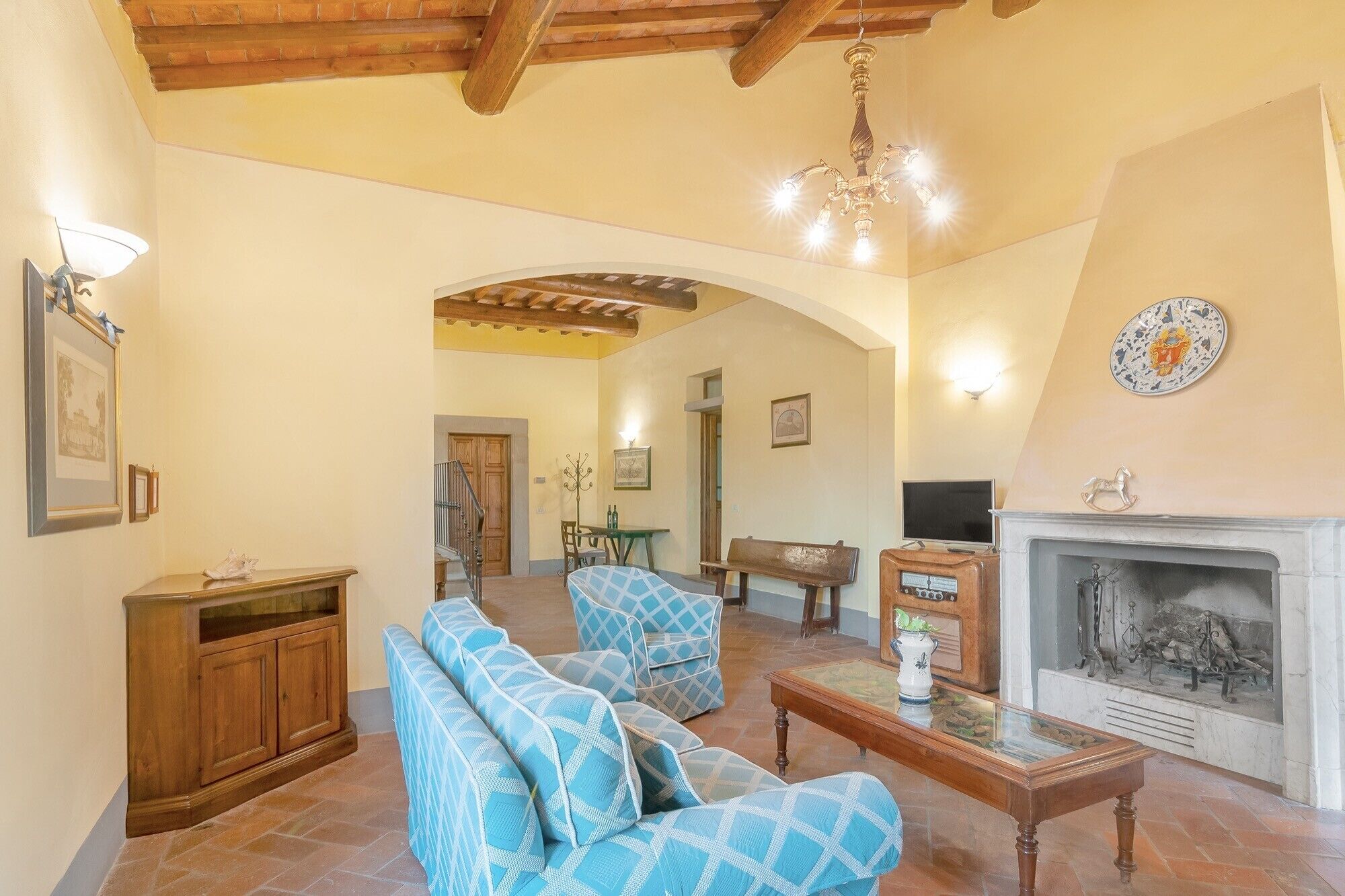 TV, fireplace, table tennis