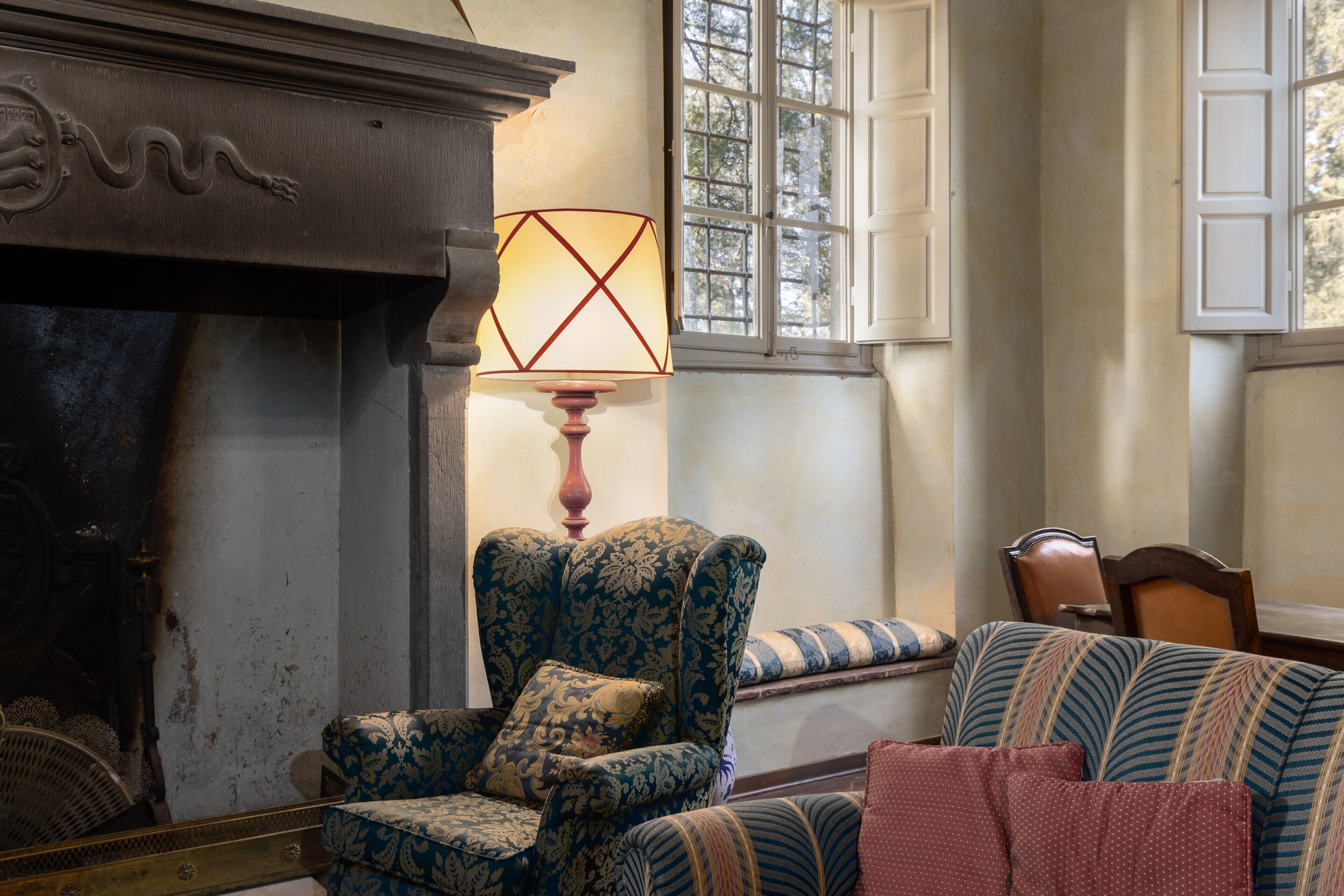 TV, caminetto, tavolo da ping pong