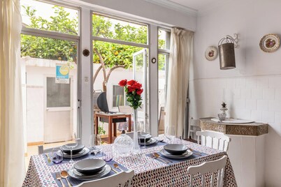 Holiday Home 'Cas Llimoner' close to the Sea with Terrace & Wi-Fi