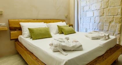 Suite in cave with terrace and view of Sassi di Matera
