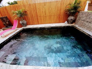 Piscine extérieure