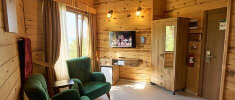 Standard Room - Sea & Mountain View | Premium bedding, minibar, soundproofing, free WiFi