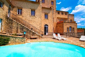 Piscine extérieure