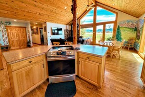 Interior - 5 Bedroom, 2 Bath Family Home w/Children’s Playground, Great Kitchen (Driggs)