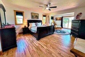 5 bedrooms, free WiFi, bed sheets