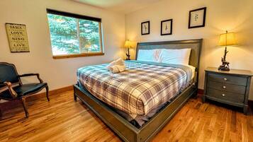 5 bedrooms, free WiFi, bed sheets