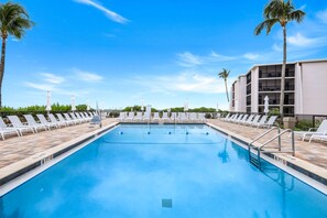 Beheizter Pool