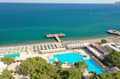Perre La Mer Hotel Resort & Spa