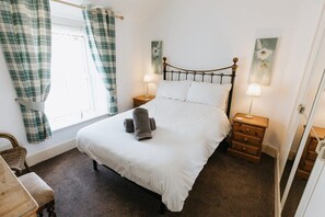 3 habitaciones, tabla de planchar con plancha, cuna de viaje y wifi 