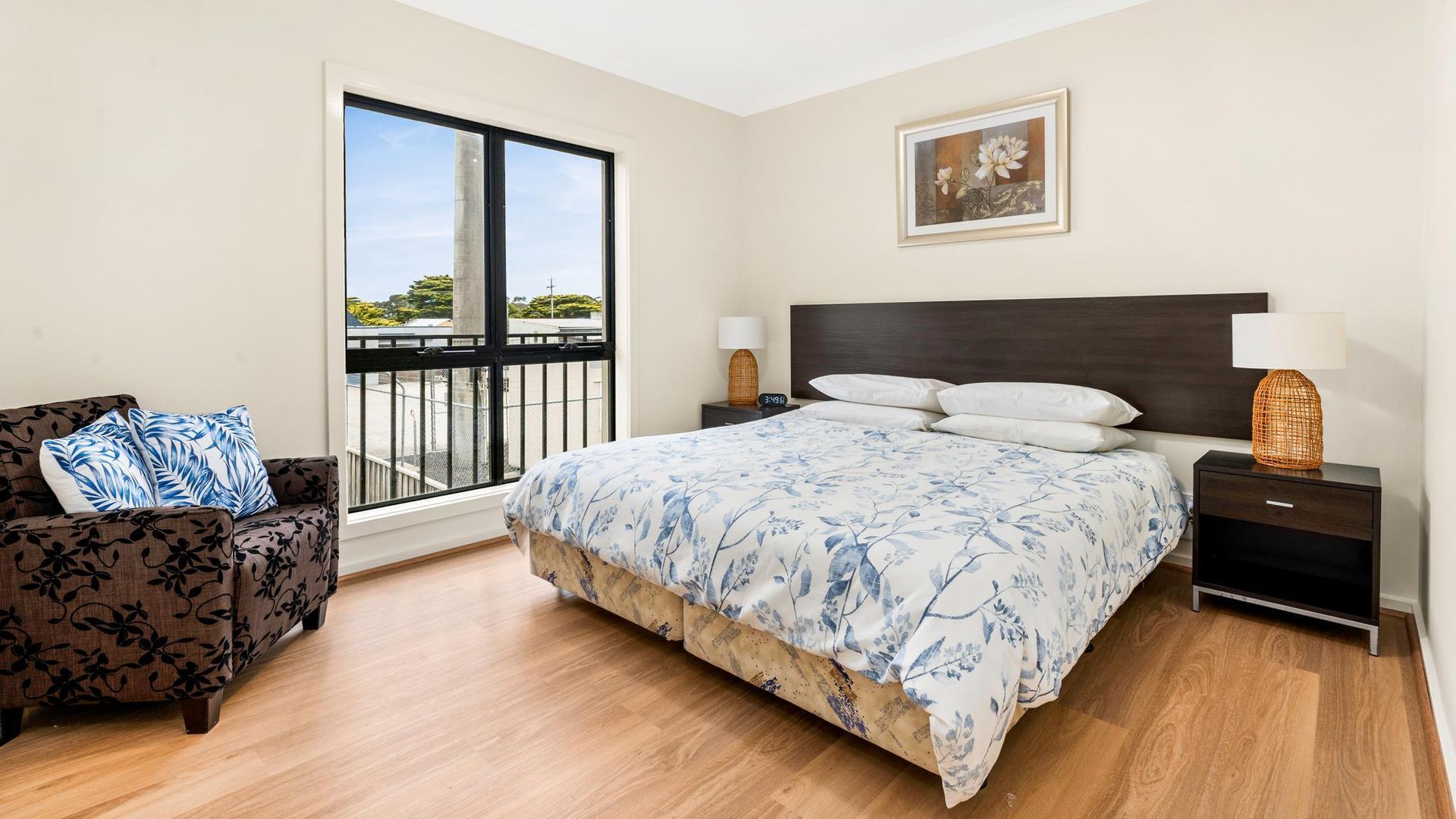 3 عدّة غرف نوم ومكواة/لوح كي وخدمة الإنترنت