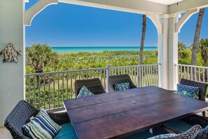 Outdoor dining - Luxurious Direct Ocean Front Corner Unit, 2000+ SF, Pool/Hot Tub, Pet Friendly! (Palm Coast)