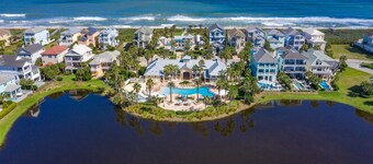 Luxurious Direct Ocean Front Corner Unit, 2000+ SF, Pool/Hot Tub, Pet Friendly!