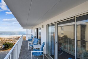 Property grounds - DAILY ACTIVITIES & LINENS INCLUDED! 3BR, 2BA Condo with a Large Balcony. Great mid-town location! (Ocean City)