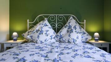 5 slaapkamers, reisbedje, gratis wifi, beddengoed