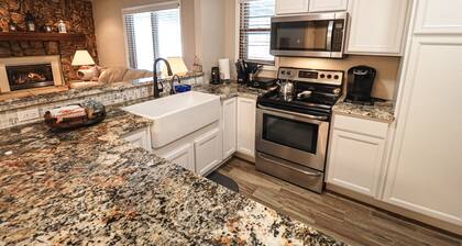 Family Friendly unit close to Shadow Mountain!