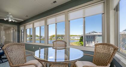 12 Pondview Lane - Condo with elevator and POND VIEWS!