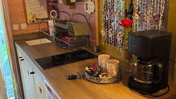 冰箱、微波炉、炉灶、茶具/咖啡用具