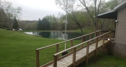 Come stay with us! You'll love it! Secluded, private, quiet & relaxing...