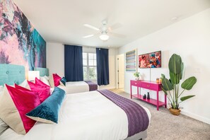 6 habitaciones, tabla de planchar con plancha y cuna de viaje 