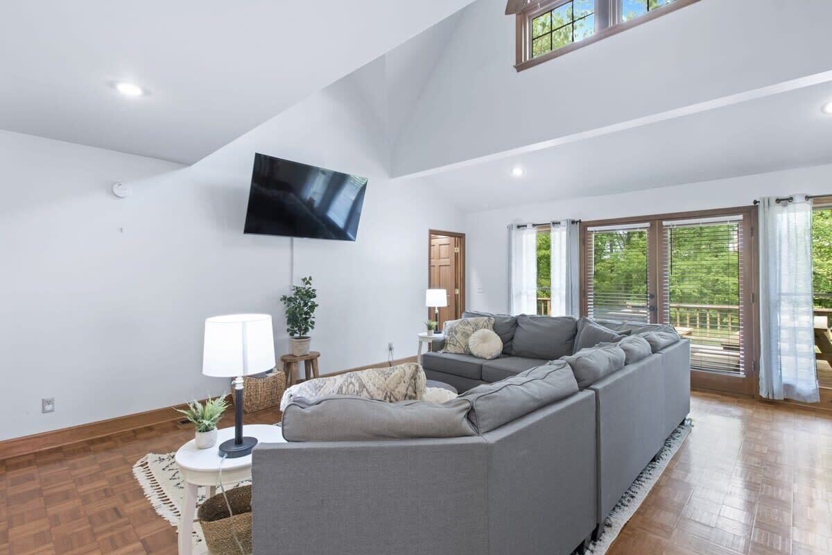 TV, lareira, escritórios