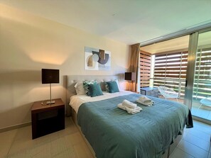 1 slaapkamer, een strijkplank/strijkijzer, gratis wifi, beddengoed