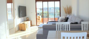 Moraira Town Centre Apartment with Large Balcony, Communal Pool, Private Parking