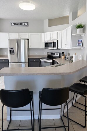 Fridge, microwave, oven, stovetop - Close to Disney- 4 Bdrm Luxury with Private Pool (Davenport)