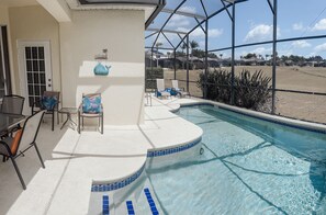 Piscine extérieure, piscine chauffée