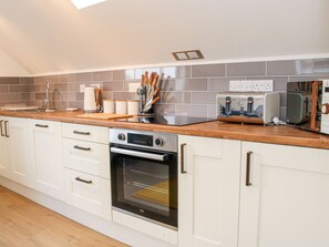 村舍 | 私人厨房 | 冰箱、洗碗机、电热水壶、烤面包机