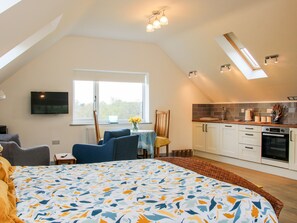 Mökki | 1 makuuhuone, yksilöllisesti sisustettu, yksilöllisesti kalustettu