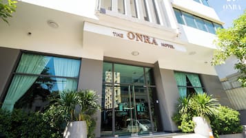 施設の正面