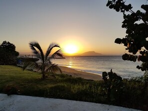 On the beach - Beautiful Private Beach Front location-20 Min to Puerto Plata Airport (Sosua)