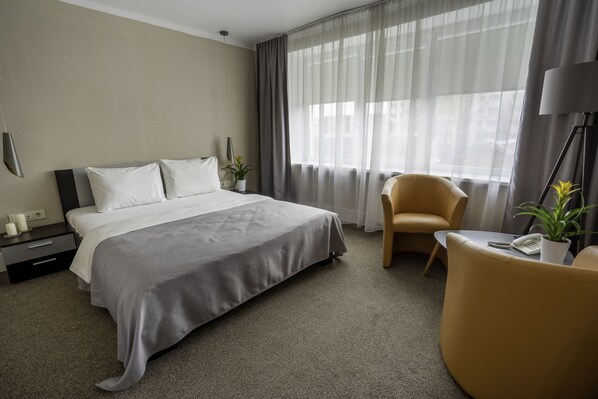 Double Room, 1 Double Bed | In-room safe, blackout drapes, free WiFi, bed sheets - ŠIAURĖS VARTAI (Joniškis)