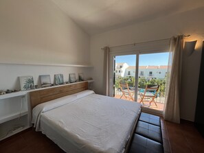 4 chambres, fer et planche Ă repasser, Wi-Fi gratuit, draps fournis