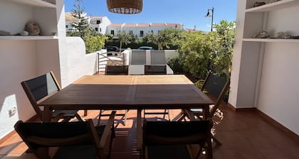 Superb house in quiet area 100 m far from the sea