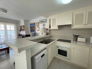 Fridge, microwave, oven, dishwasher