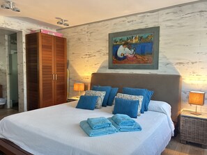 1 chambre, fer et planche à repasser, lit parapluie, Wi-Fi gratuit